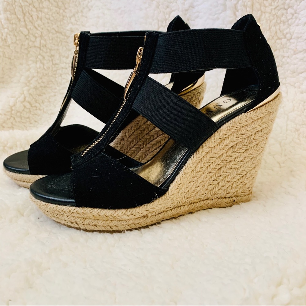 New GUESS Wedge Sandals - Picture 2 of 3